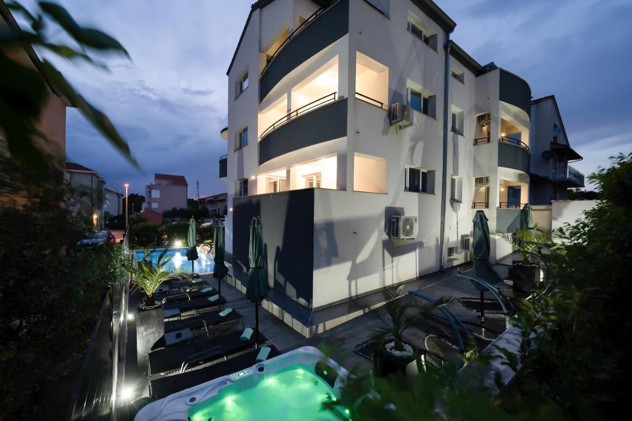Holiday Apartments Amarilis Pakoštane Exteriör bild